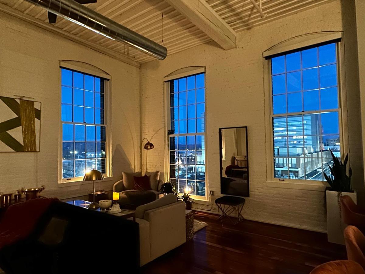 2Br 2Br Le Chateau 505 Lux Penthouse In A Historic Building Утика Екстериор снимка